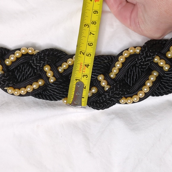 Vintage belt.  Vintage statement belt with faux pearl detailing - Picture 6 of 6
